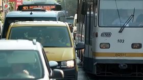 Începutul școlii, începutul coșmarului în trafic. Bucureștenii sunt copleșiți: „Este jale!”